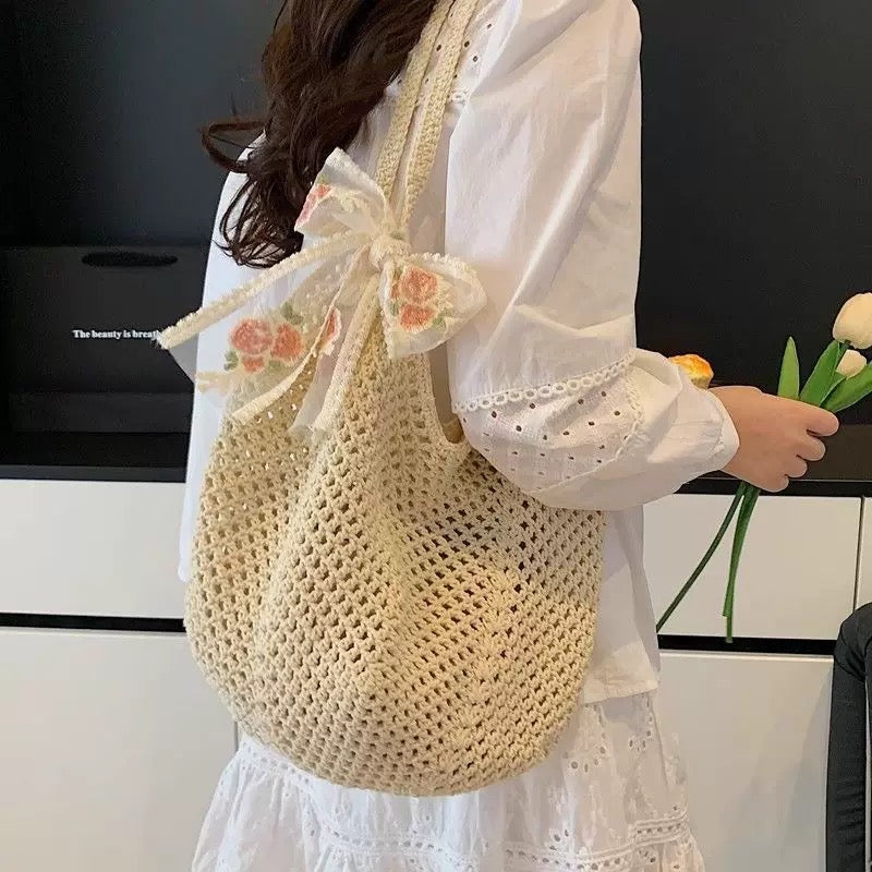Single shoulder bag, women's casual large capacity woven bag, new hollow grass woven bag, lazy style student beach handbag