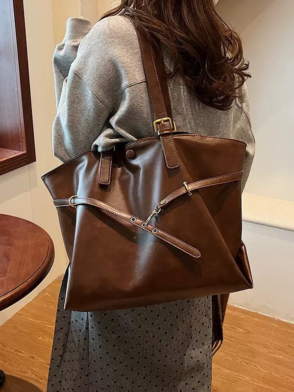 Casual Commuter Retro Large Capacity Bag for Women 2024 New Trendy Autumn/Winter Versatile Shoulder Bag Handheld Tote Bag